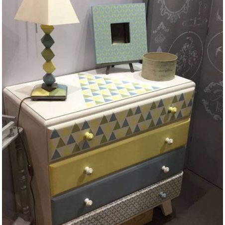 Hélène et ses cartons - triangles scandinaves