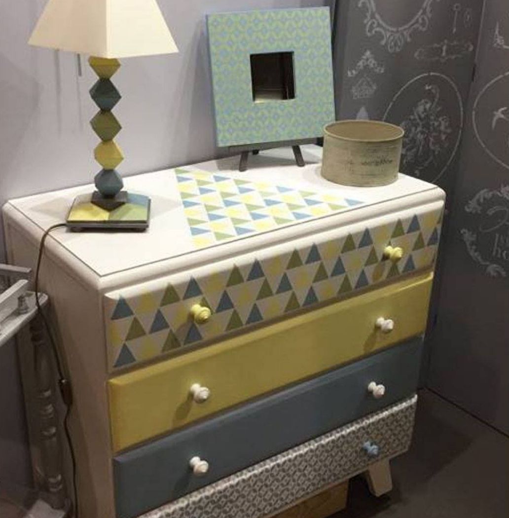 Hélène et ses cartons - triangles scandinaves