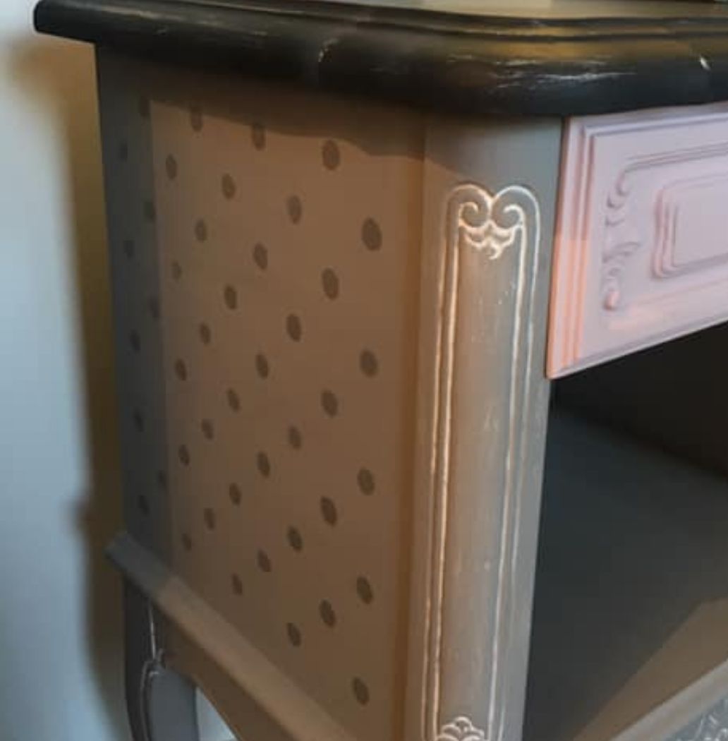 Samedi le relooking Pochoir Pois