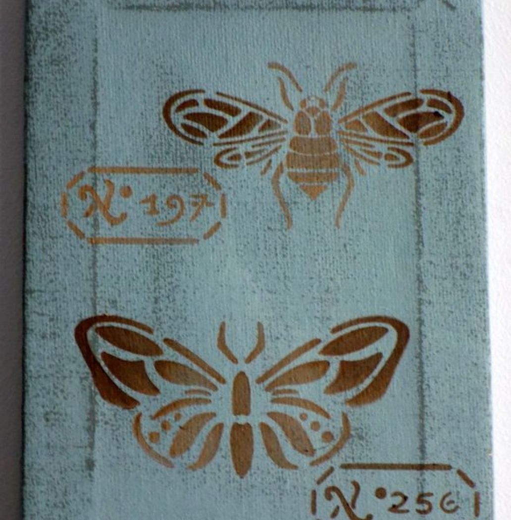 L'Atelier Gris Céleste pochoir Histoire Naturelle