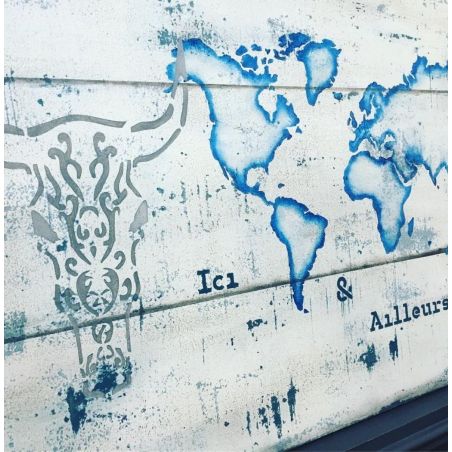 L'Atelier Gris Céleste - Pochoir ici & ailleurs et Banteng